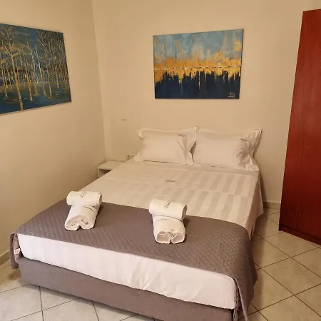 Premium Apartahotel Ofrínion