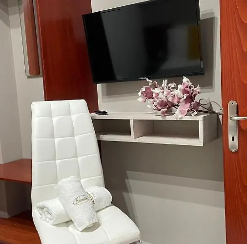 Premium Aparthotel Ofrinion